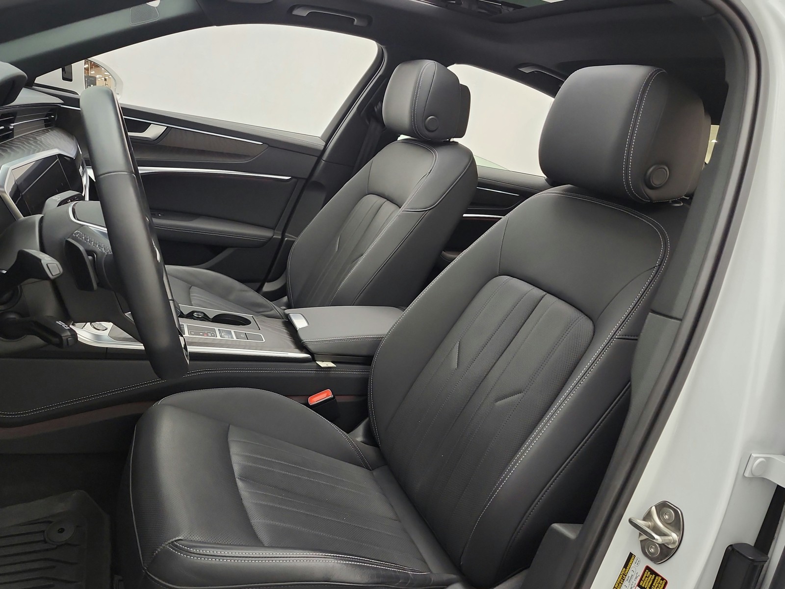 Used 2023 Ibis White Audi Premium Plus 45 TFSI quattro image 10