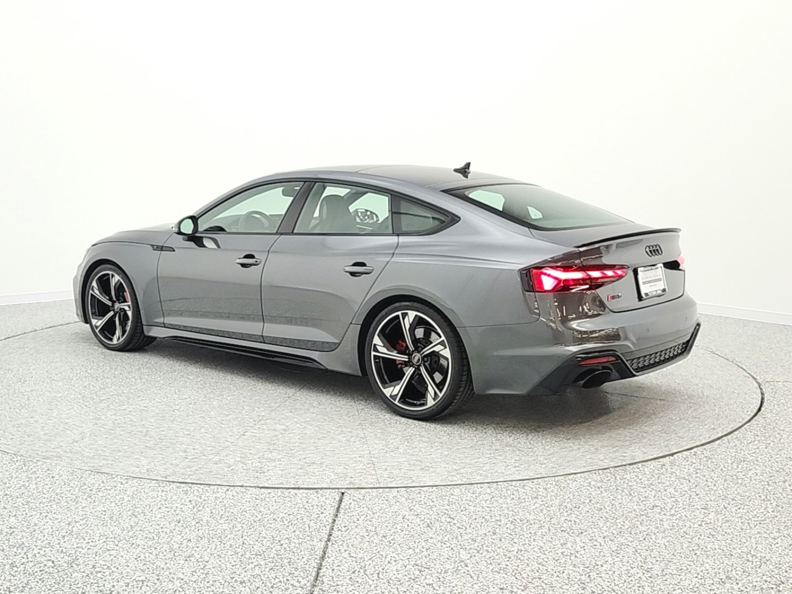 Used 2023 Daytona Gray Pearl Effect Audi 2.9 TFSI quattro image 7