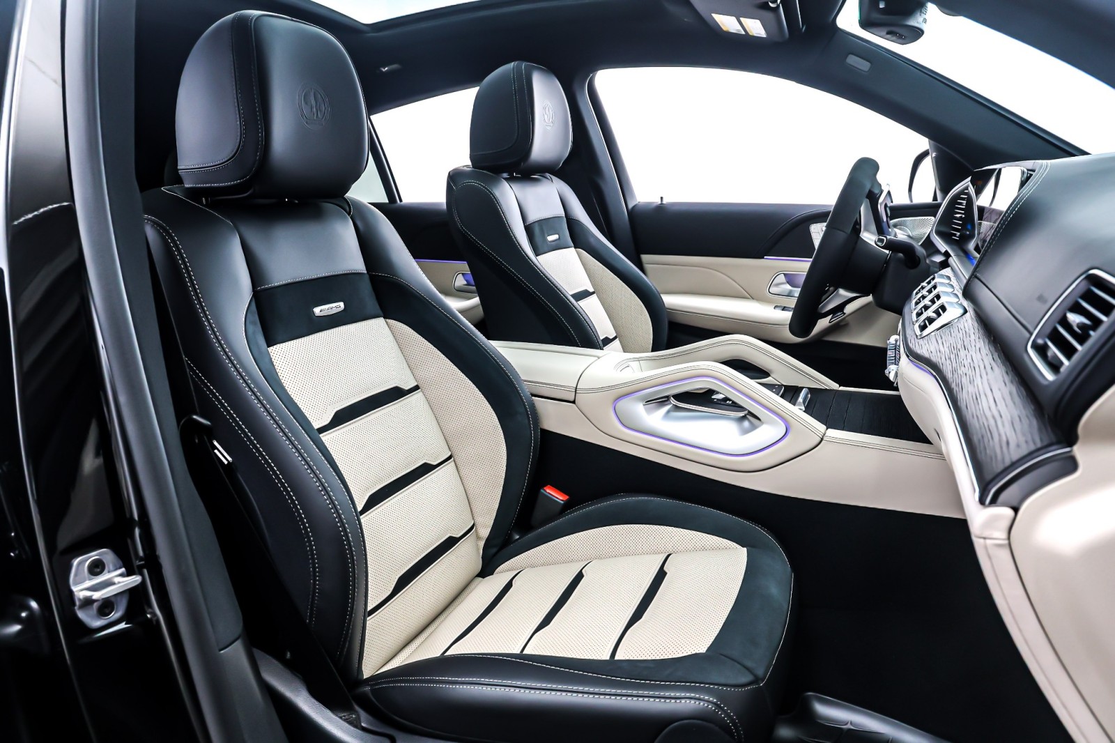 New 2026 Obsidian Black Metallic Mercedes-Benz AMG® GLE 53 image 7