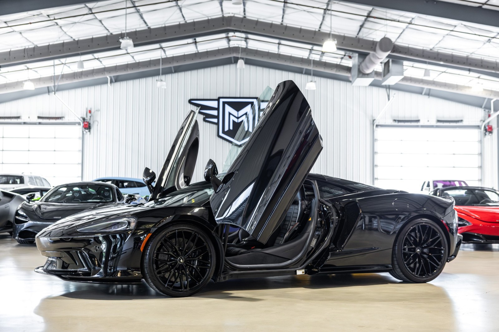 2025 McLaren GTS -'s photo