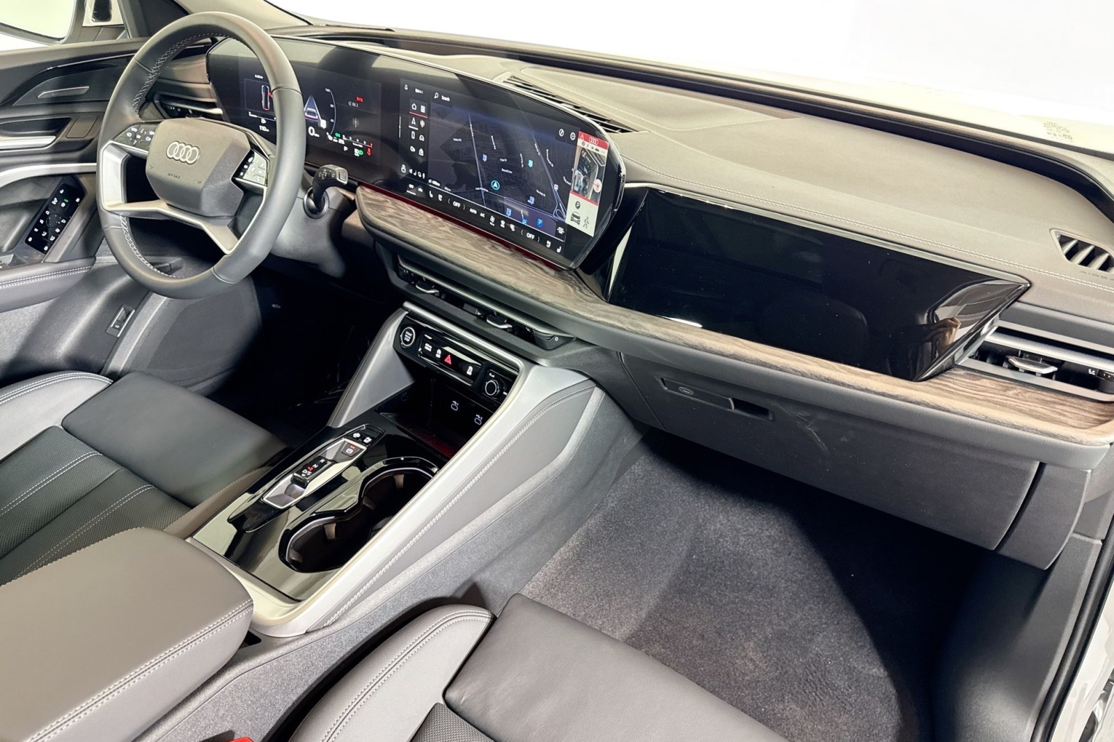 New 2025 Glacier White Metallic Audi Premium Plus 2.0 TFSI quattro image 26