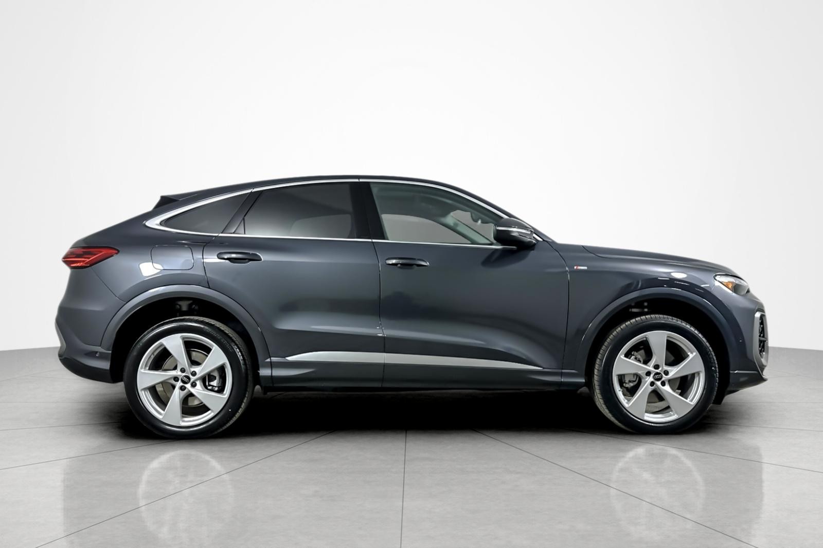 New 2026 Tambora Gray Metallic Audi Premium Plus 2.0 TFSI quattro image 7
