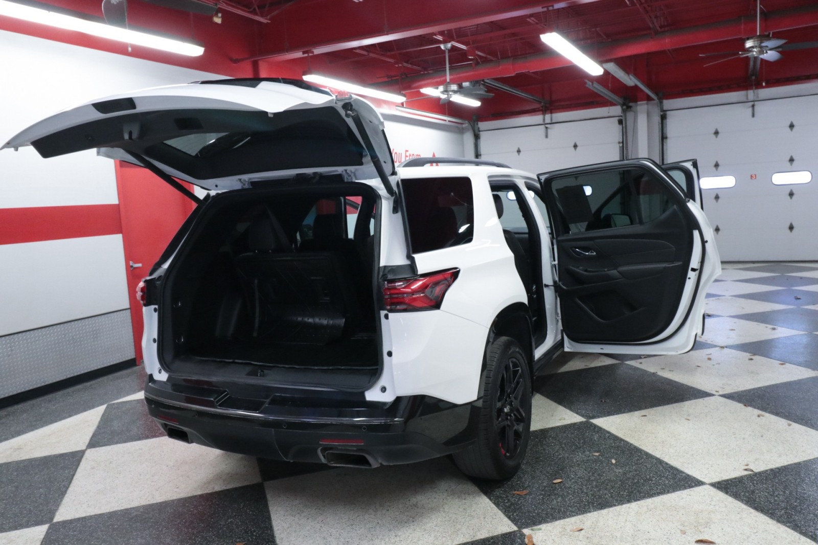 Used Car 2023 Chevrolet Traverse  Premier For Sale Under $30,000 In Austin, Texas