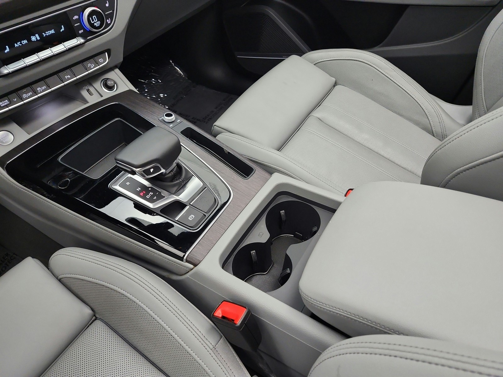 Used 2023 Daytona Gray Pearl Effect Audi S line Premium Plus image 11
