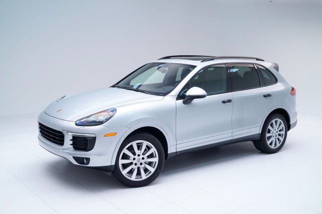 2018  Cayenne Platinum Edition in , 
