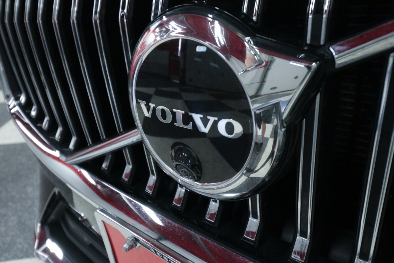 Used Car 2023 Volvo Xc60  Plus Bright Theme For Sale Under $40,000 In Austin, Texas