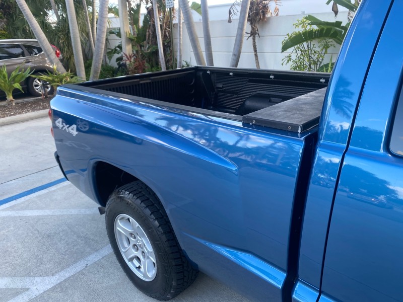 2005 Dodge Dakota SLT LOW MILES 69,842 4WD CLUB in , 
