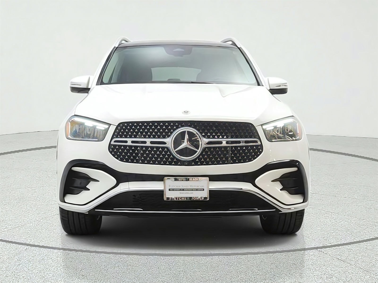 Used 2024 Polar White Mercedes-Benz GLE 350 4MATIC® SUV image 2
