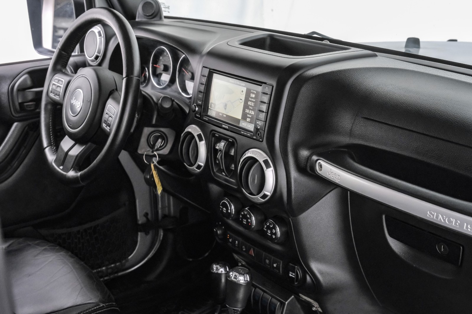 2014 Jeep Wrangler Unlimited Sahara 18