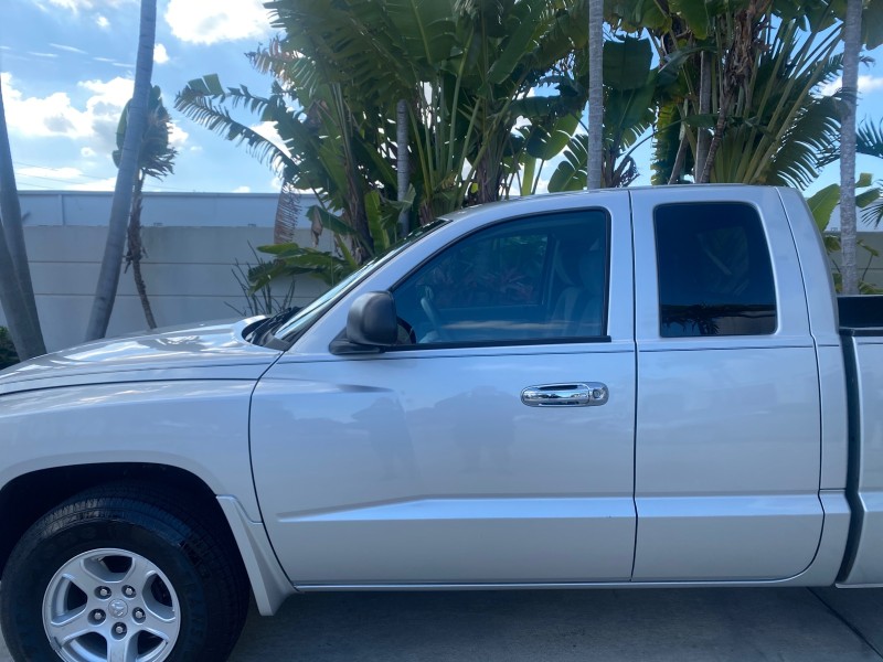 2006 Dodge Dakota SLT CLUB CAB LOW MILES 55,990 in , 