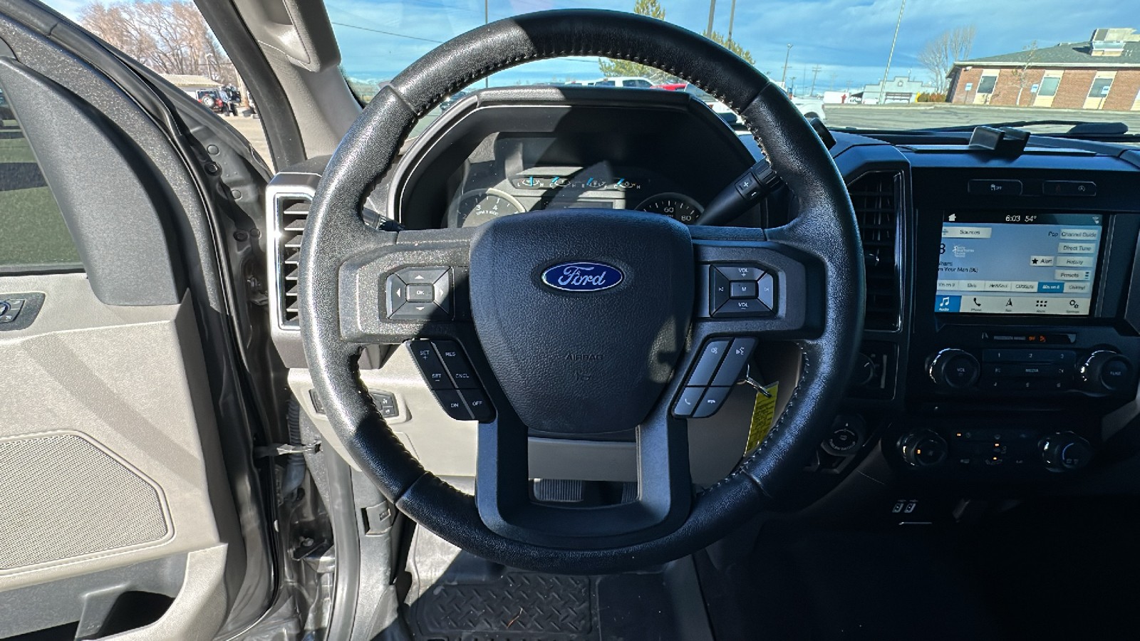 2017 Ford F-150 XLT 22