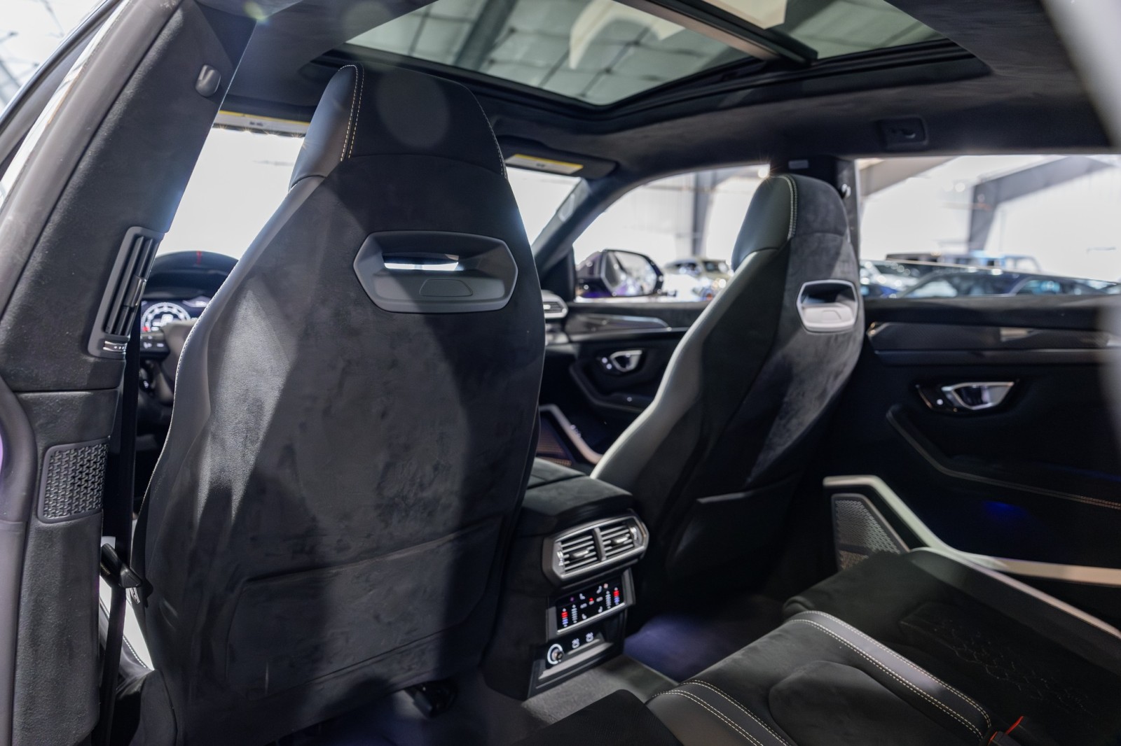 Used Car 2024 Lamborghini Urus  Performante - $336,363 Msrp - $13k Viola Pasifae - Full Exterior Carbon Fiber For Sale Under $320,000 In Boerne, Texas