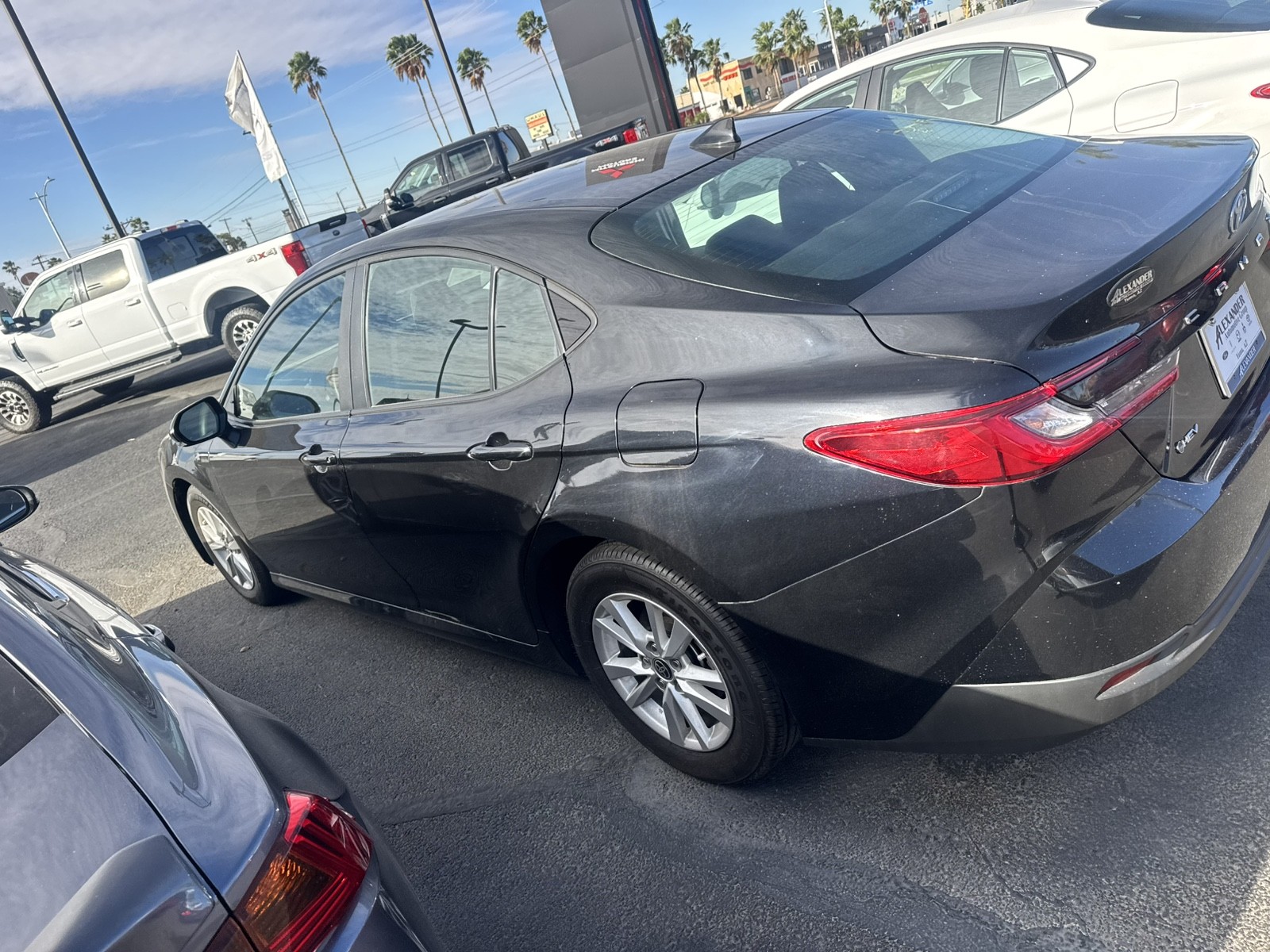 View vehicle photo 7