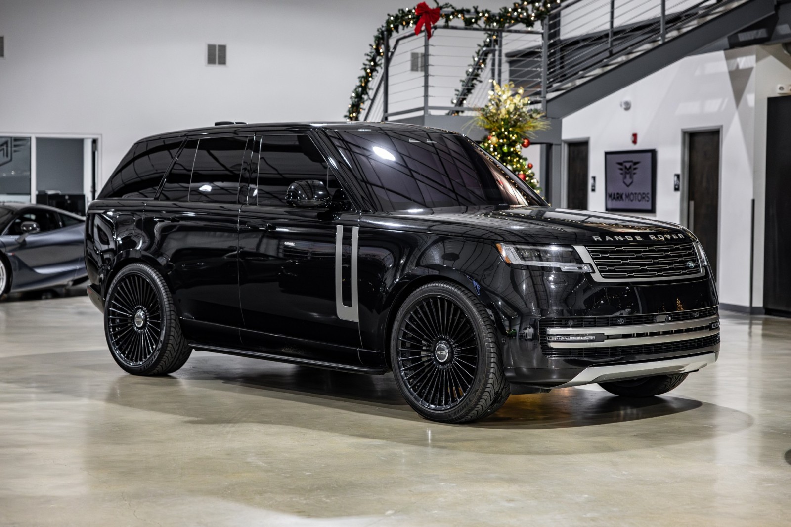 Used Car 2023 Land Rover Range Rover  Se For Sale Under $110,000 In Boerne, Texas