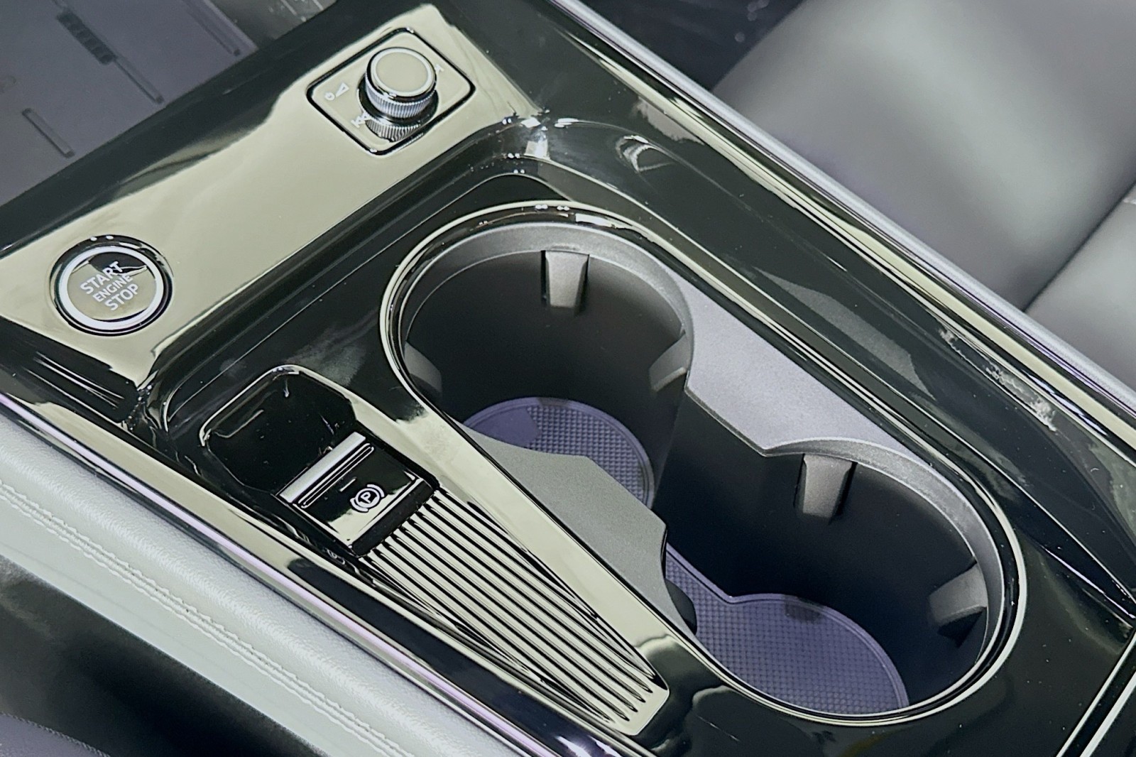 New 2026 Arkona White Audi S line image 7