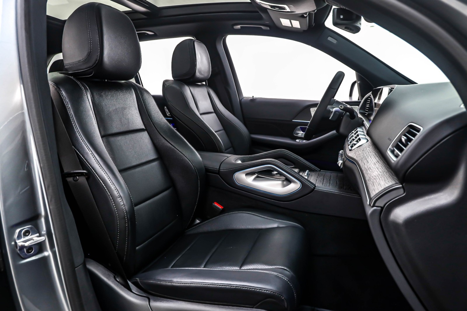 New 2026 Selenite Grey Metallic Mercedes-Benz GLE 450 image 7