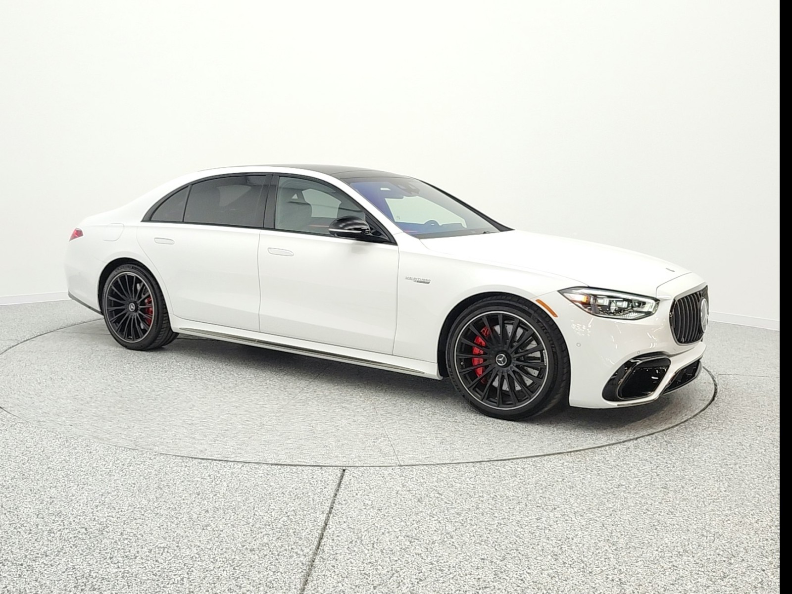 Certified Used 2025 MANUFAKTUR Moonlight White Metallic Mercedes-Benz AMG® S 63 E 4MATIC Sedan image 3