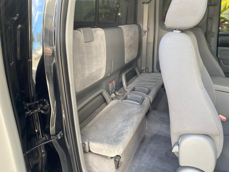 2007 Toyota Tacoma 4 DR CAMPER TOP LOW MILES 52,954 in , 