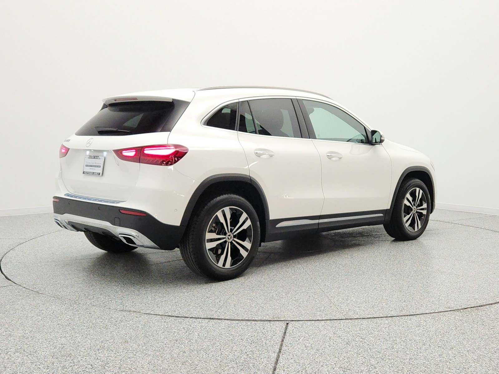 Certified Used 2026 Polar White Mercedes-Benz GLA 250 SUV image 5