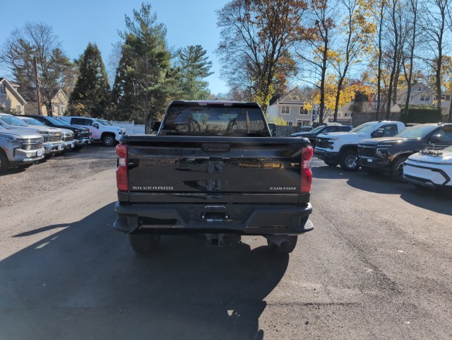 2025 Chevrolet Silverado 2500HD Custom 9