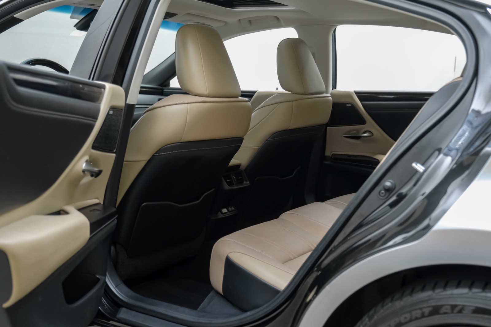 2020 Lexus ES 350 Luxury BlindSpot NavMarkLevAudio LEDLights Htd 41