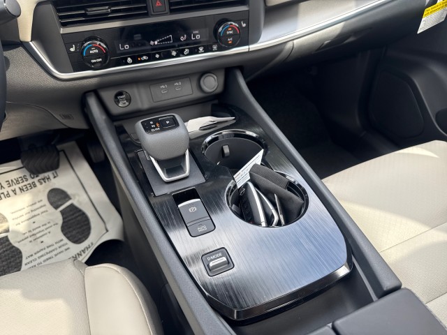 NissanRogue18