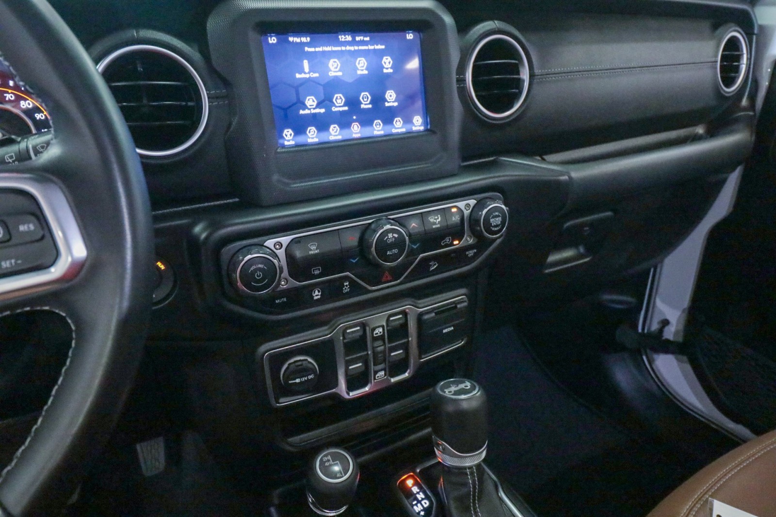 Used Car 2020 Jeep Wrangler Unlimited  Sahara For Sale Under $25,000 In Austin, Texas