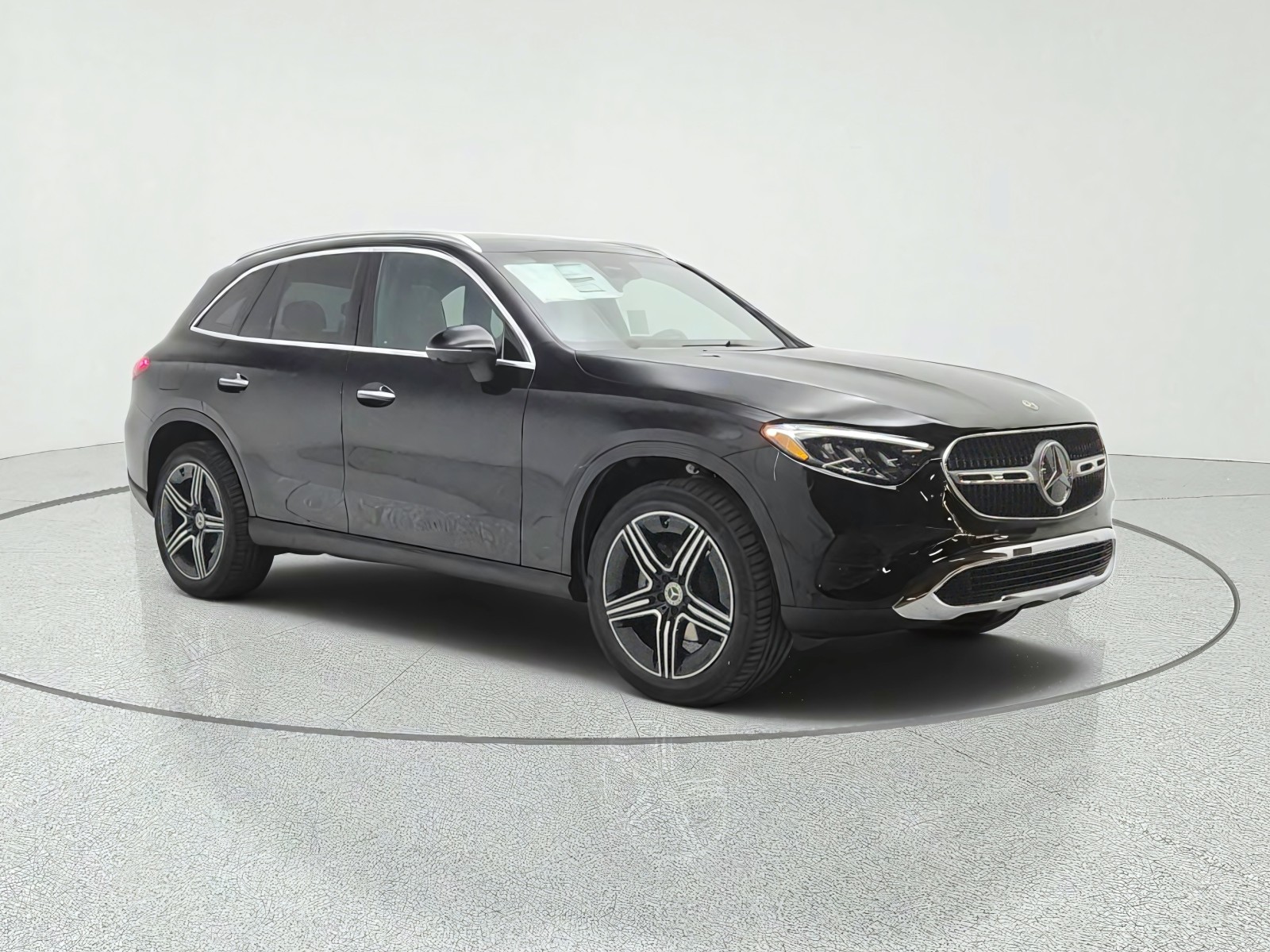 New 2027 Black Mercedes-Benz GLC 300 SUV image 3