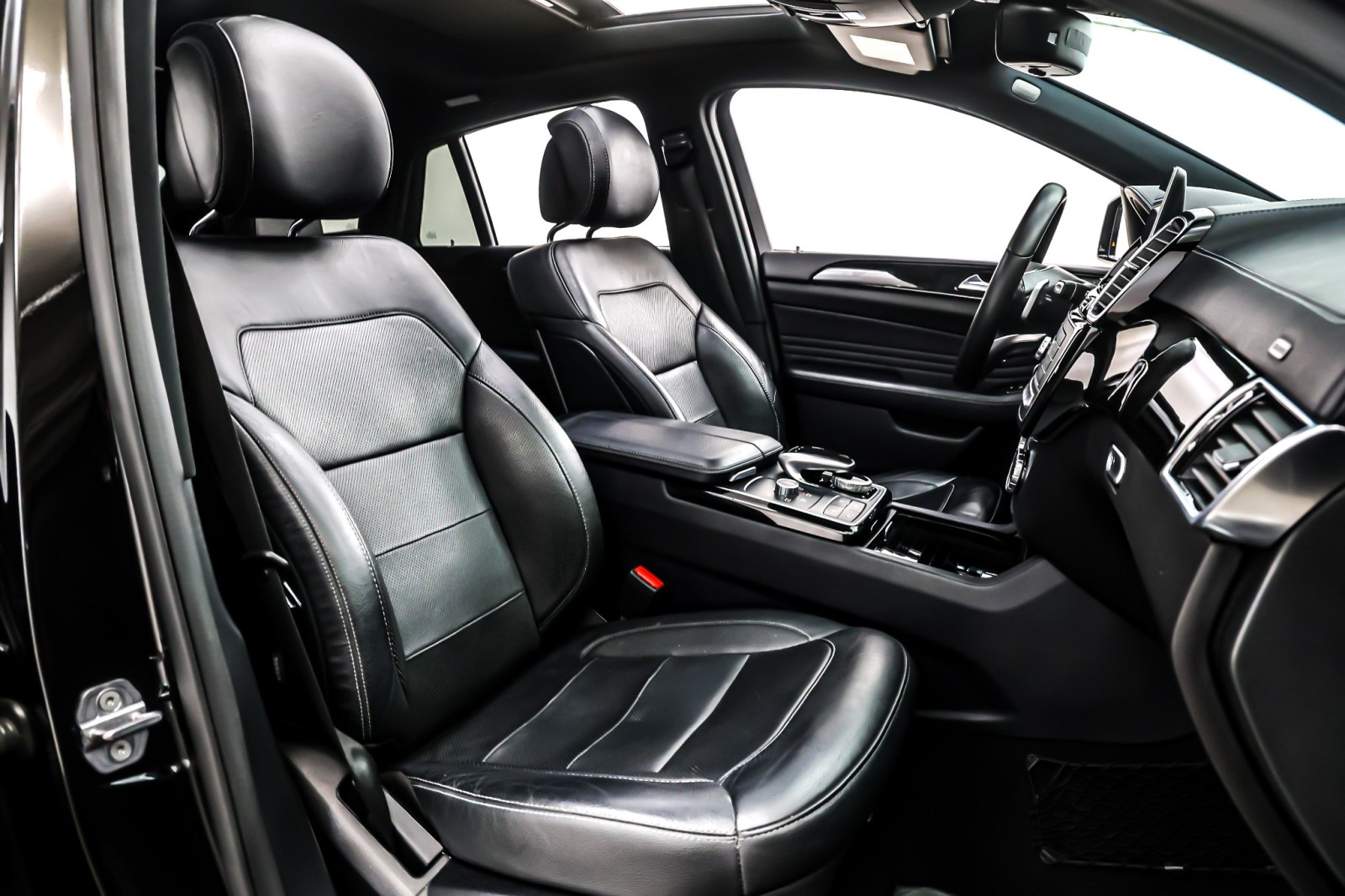 Used 2019 Obsidian Black Metallic Mercedes-Benz AMG® GLE 43 4MATIC Coupe image 7