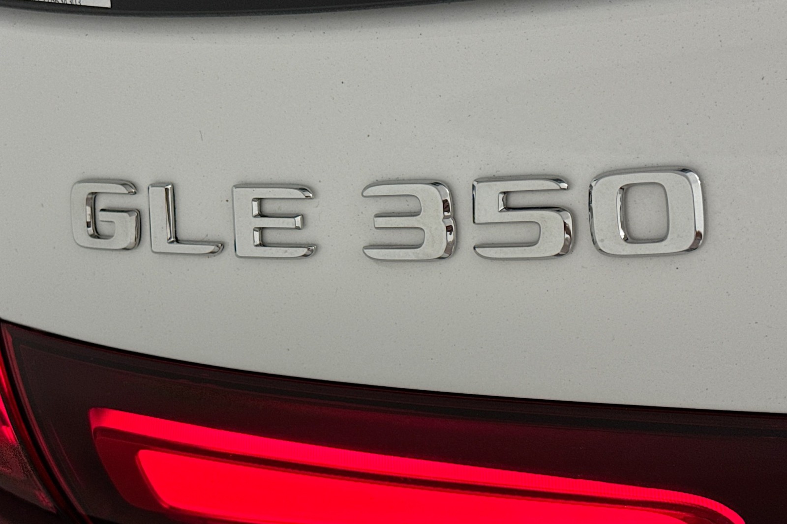 New 2026 Polar White Mercedes-Benz GLE 350 SUV image 9