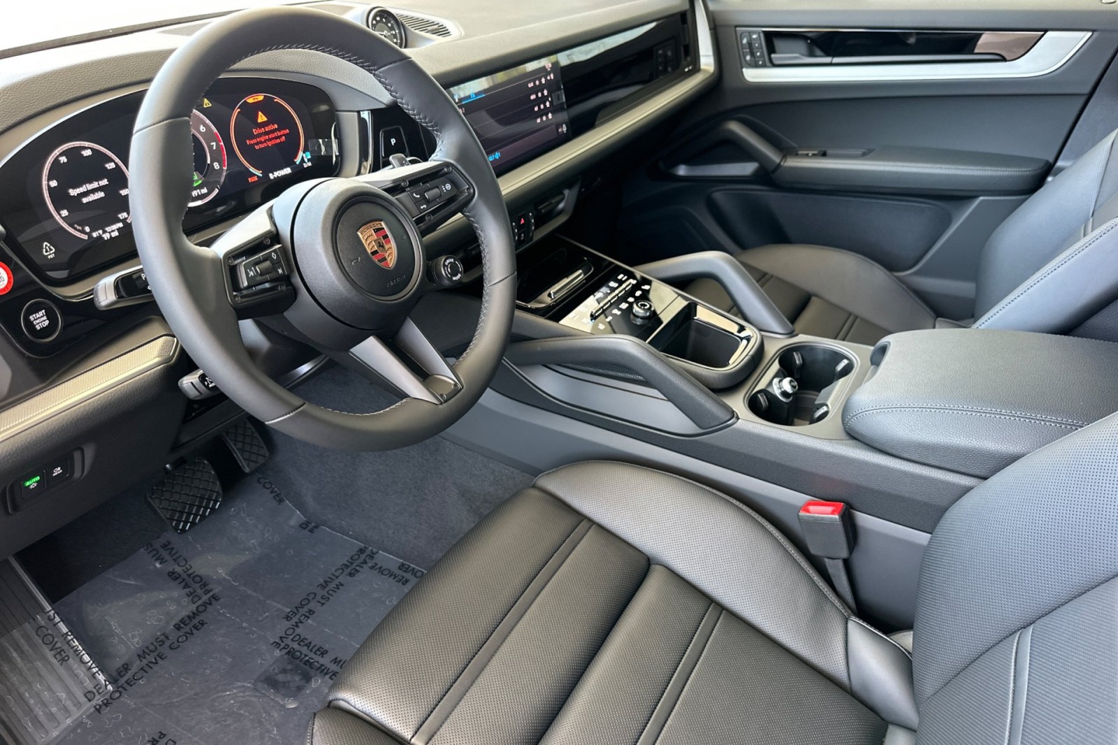 New 2026 Chromite Black Metallic Porsche E-Hybrid image 4