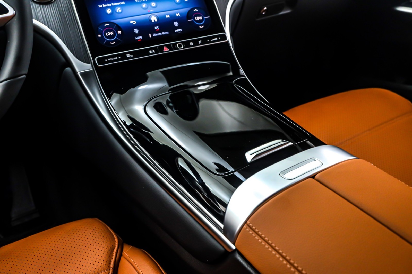 New 2026 Black Mercedes-Benz GLC 300 image 6