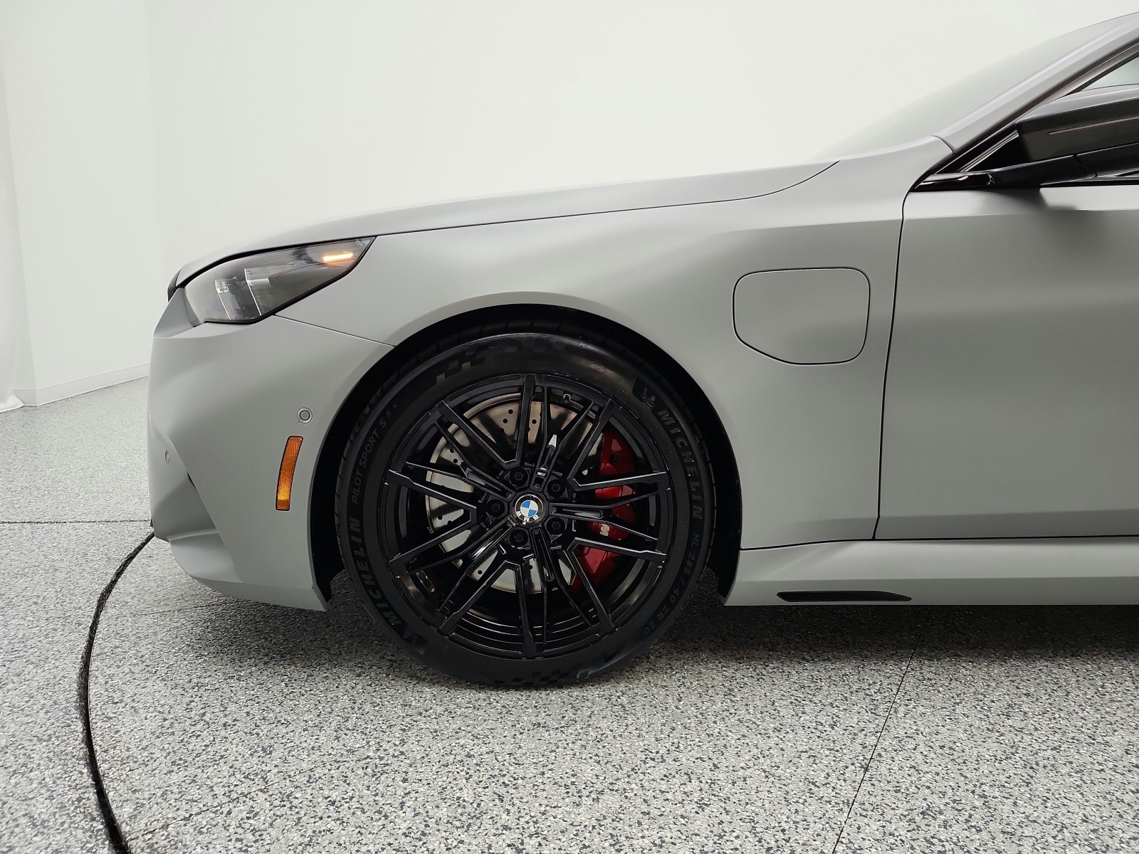 Used 2025 Brooklyn Grey Metallic BMW Sedan image 22