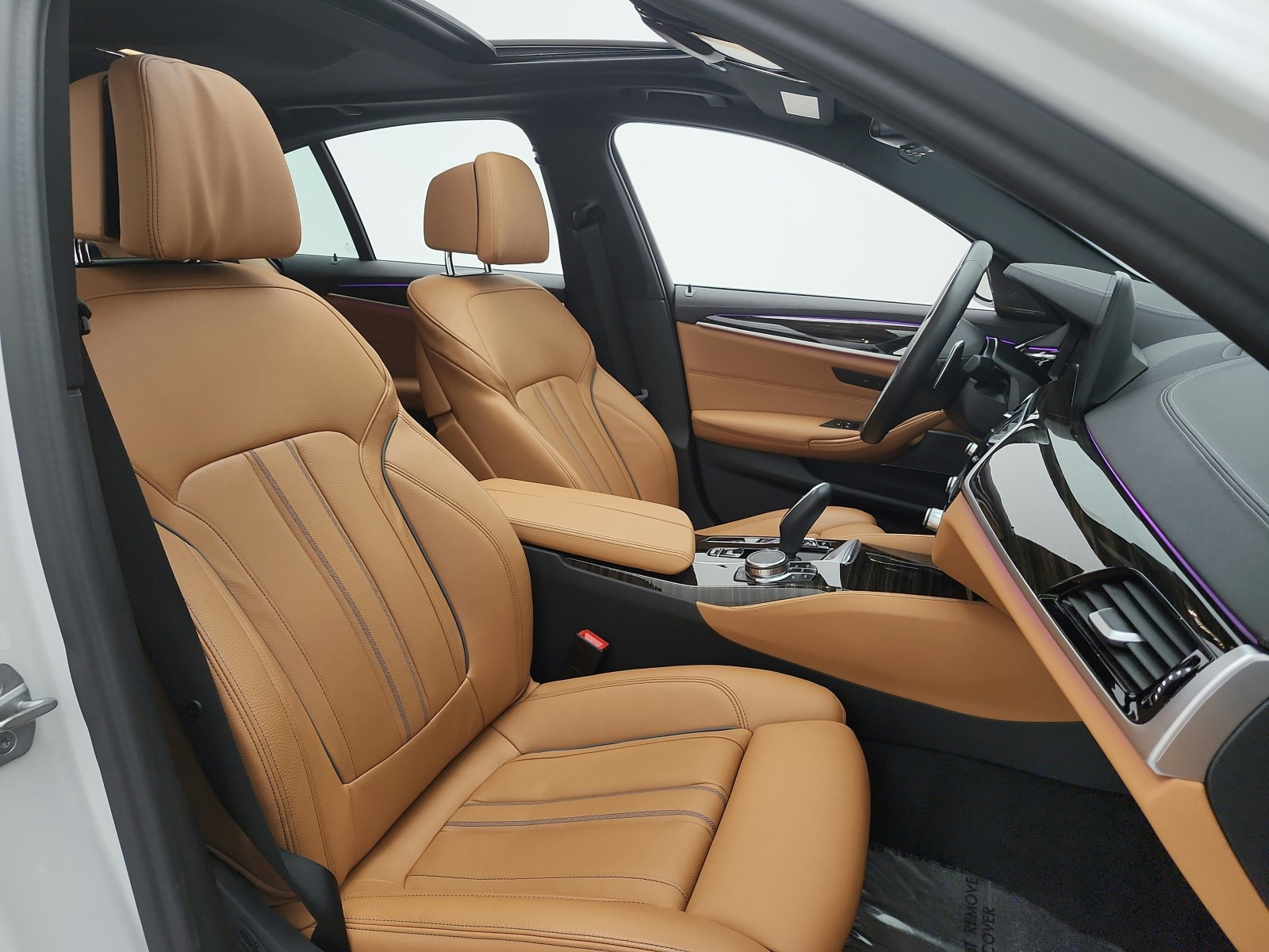 Used 2023 Alpine White BMW M550i xDrive Sedan image 22