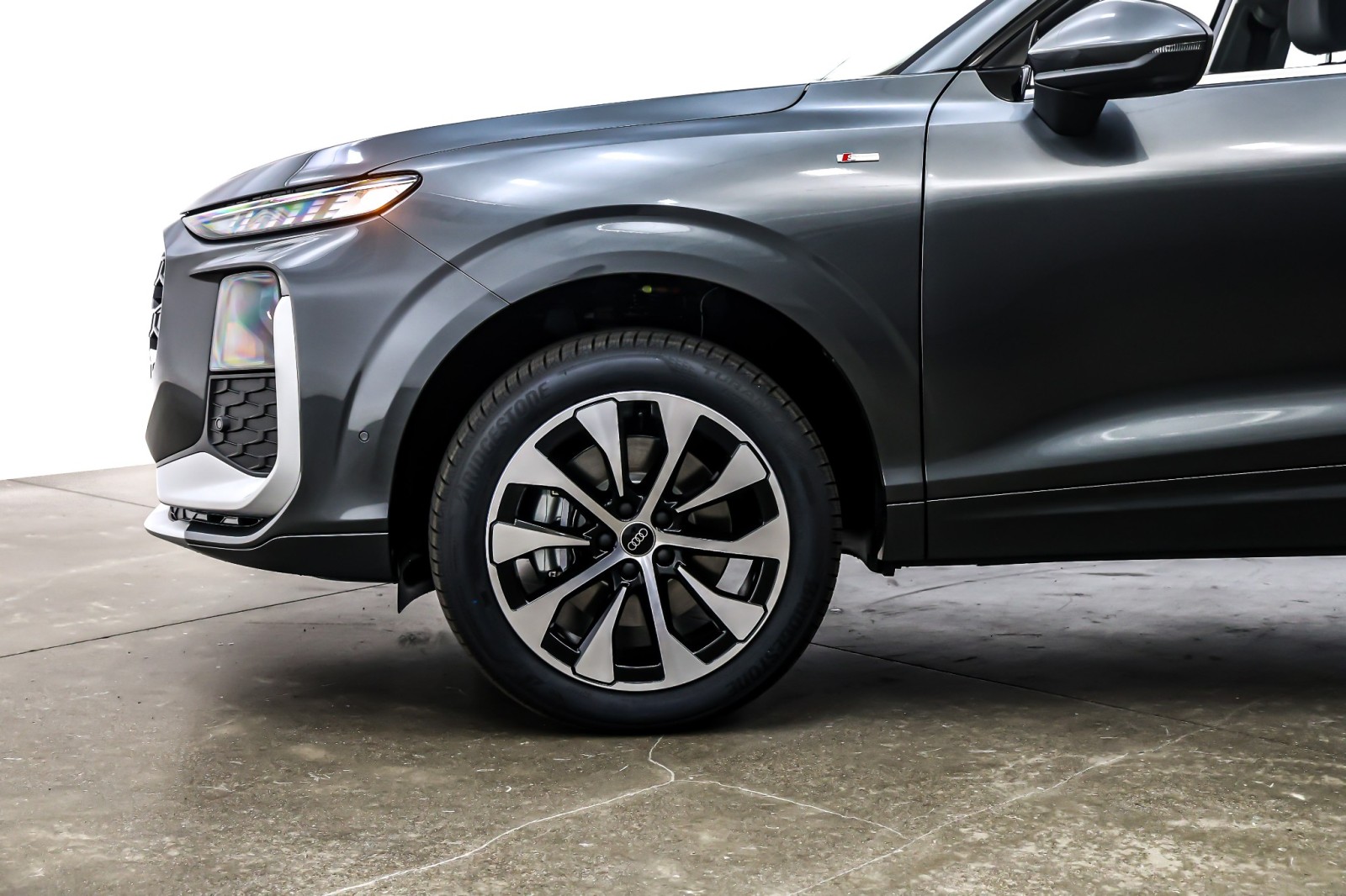 New 2026 Daytona Gray Pearl Effect Audi S line quattro image 10