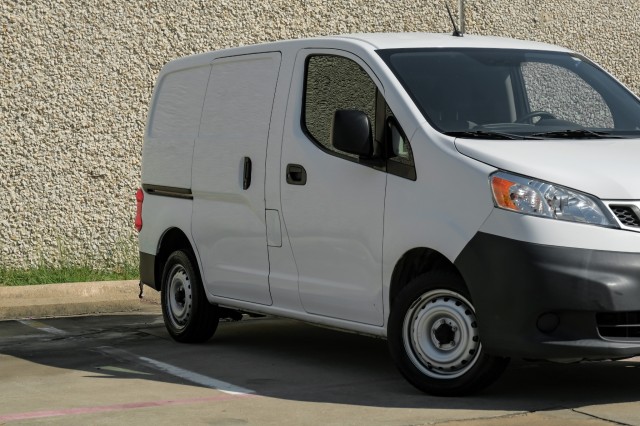 2018 Nissan NV200 Compact Cargo S 9