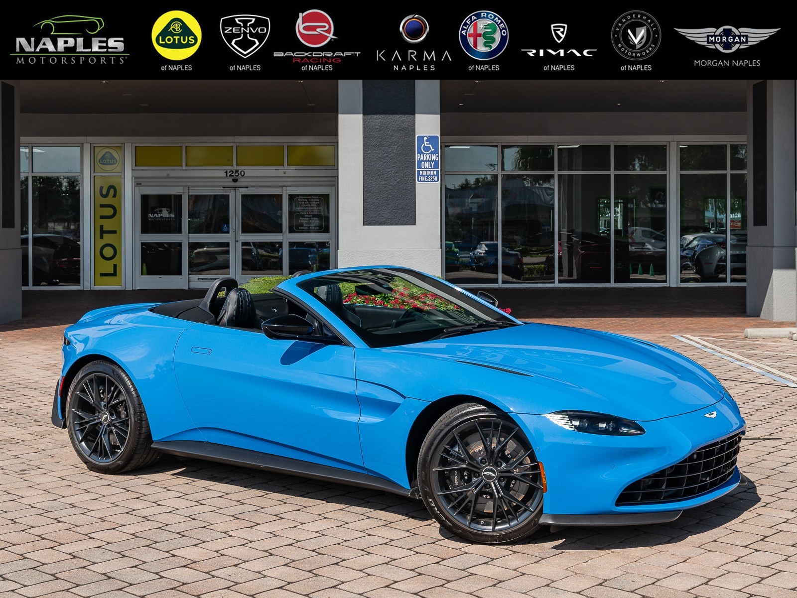 /2021 Aston-Martin Vantage