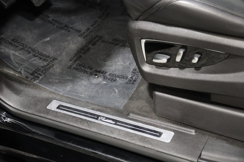 2016 Cadillac Escalade ESV Luxury Collection 4WD 4dr Suv in , 