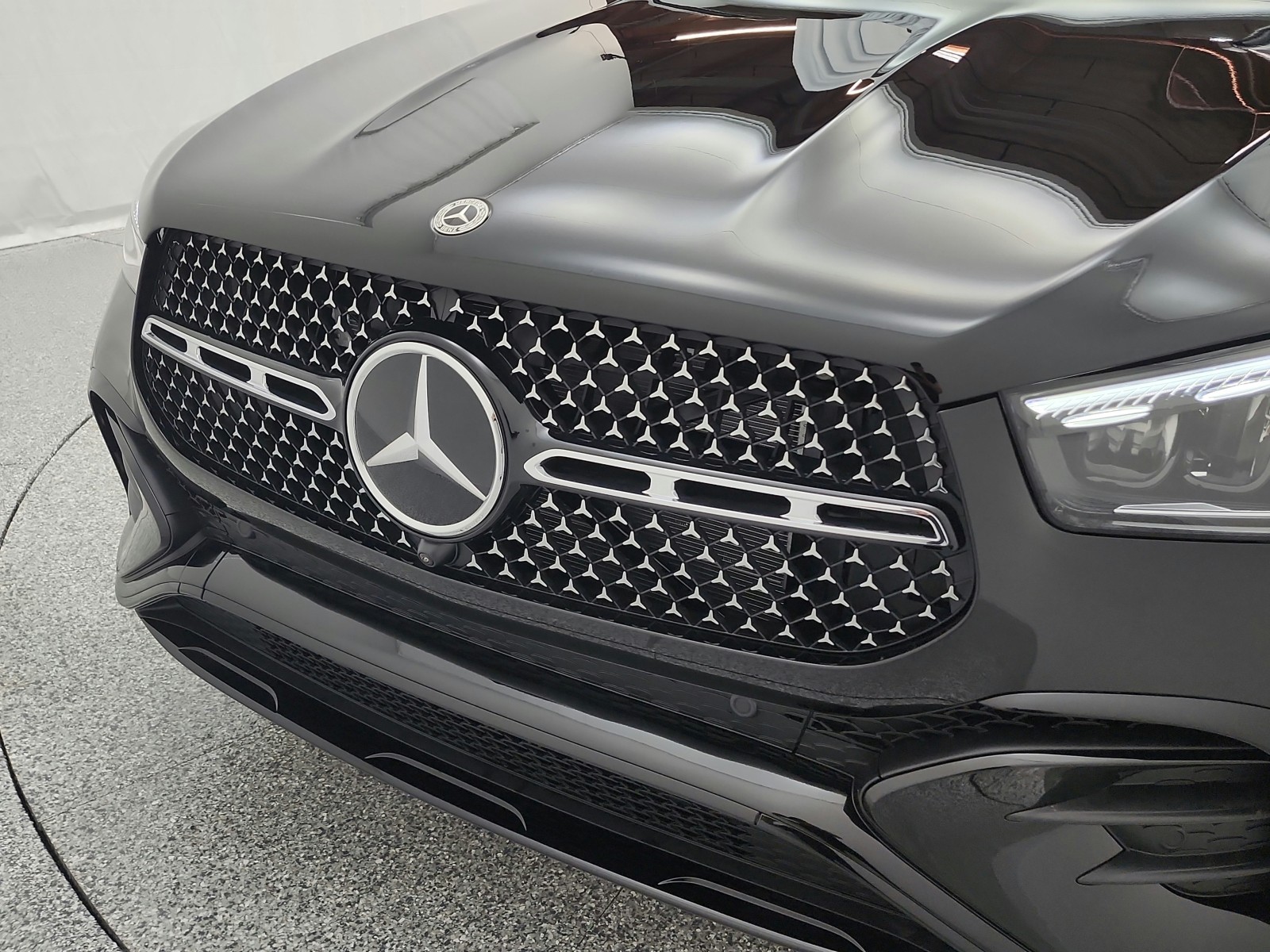 New 2026 Black Mercedes-Benz GLE 450 image 13