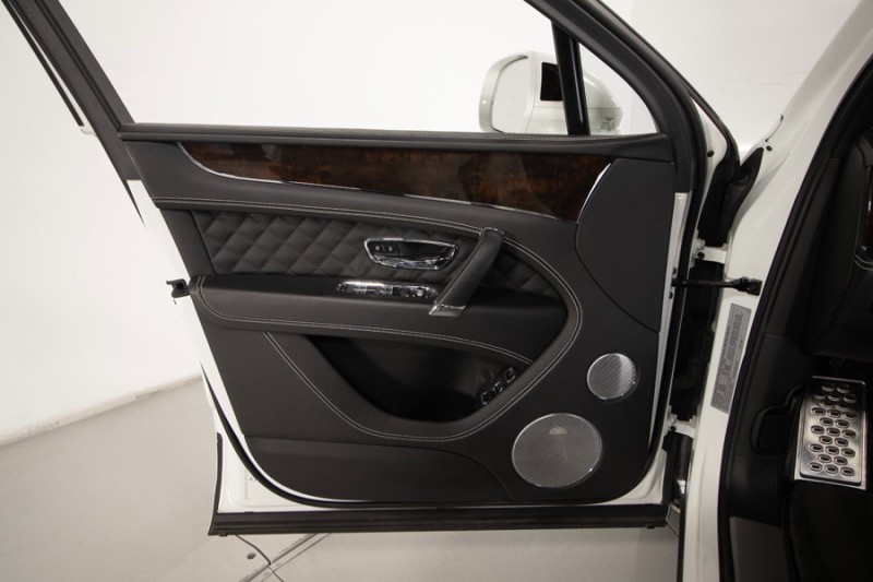 2017 Bentley Bentayga Bentayga W12 ($258,115 MSRP) *ONLY 14,000 MILES* *1-OWNER* in , 