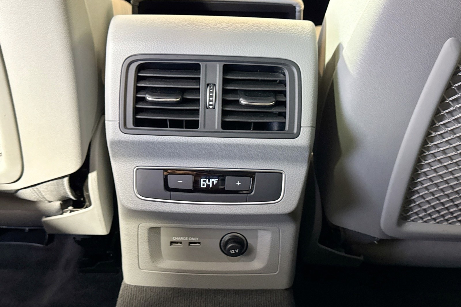 Used 2022 DAYTONA GRAY Audi S line Premium image 22