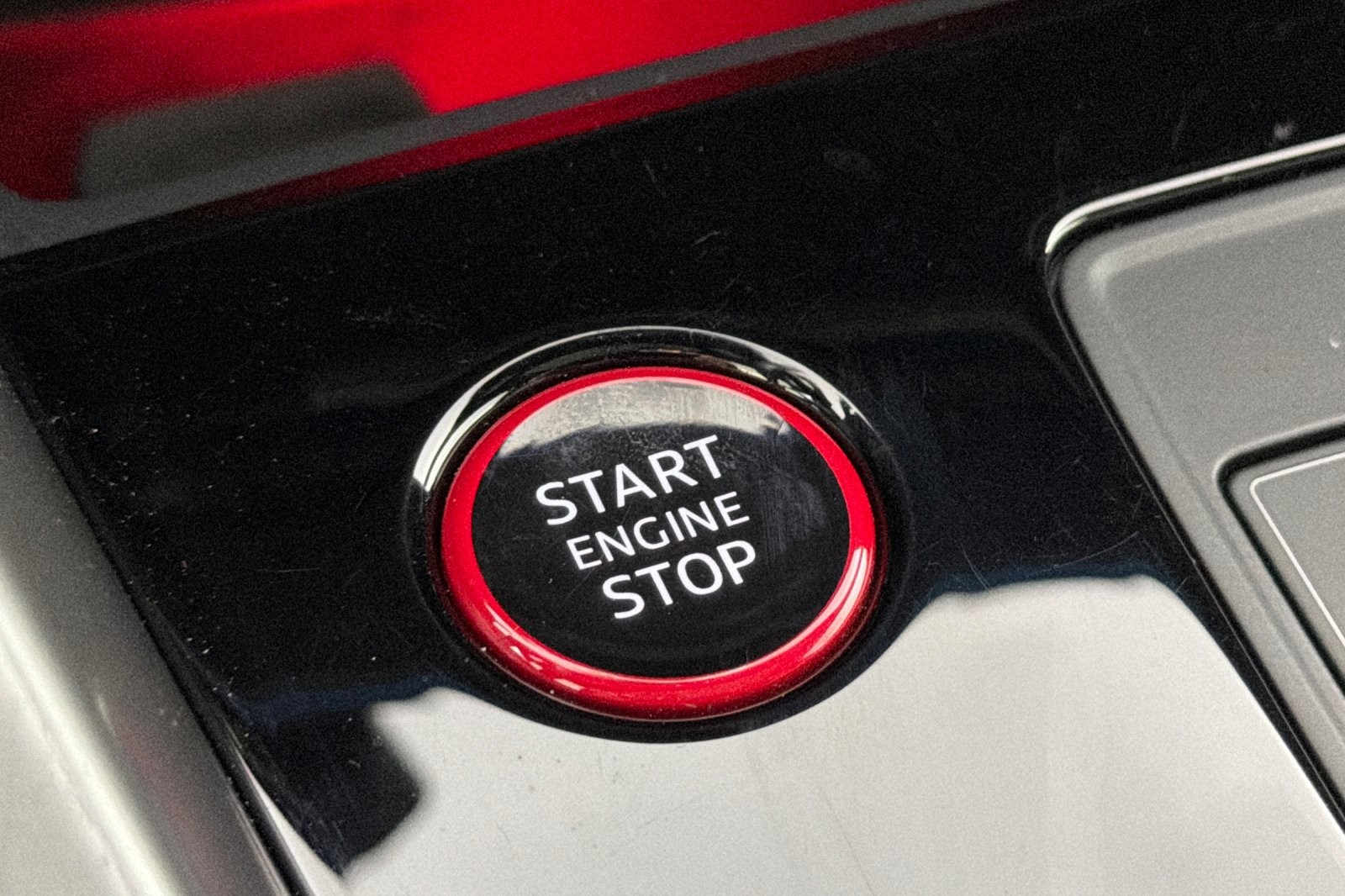 Used 2024 Mythos Black Metallic Audi Premium Plus 2.0 TFSI quattro image 21