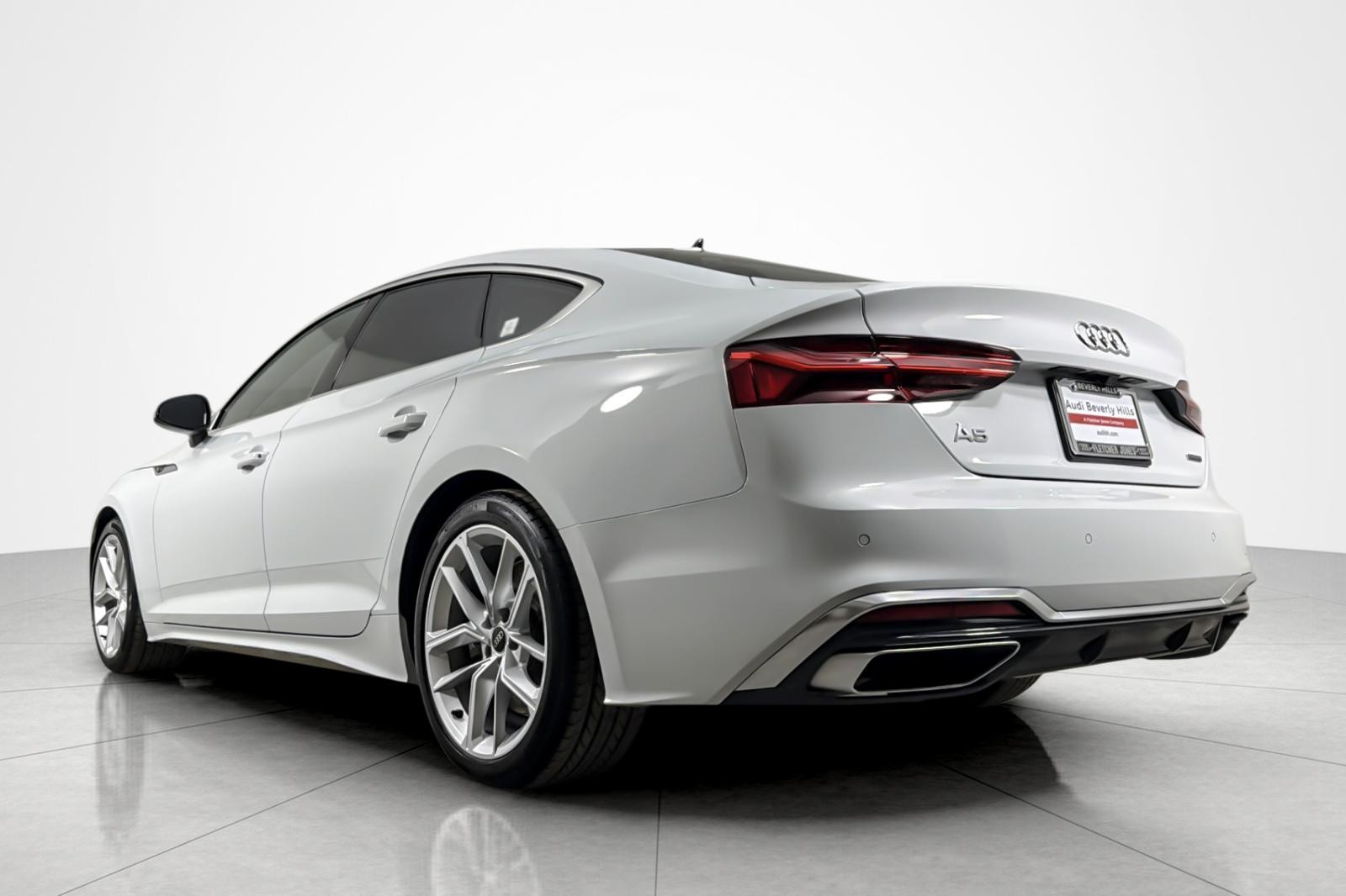 Used 2023 Glacier White Metallic Audi S line Premium 45 TFSI quattro image 3