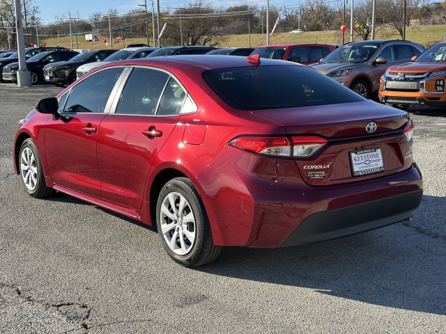 2023 Toyota Corolla Hybrid LE 5