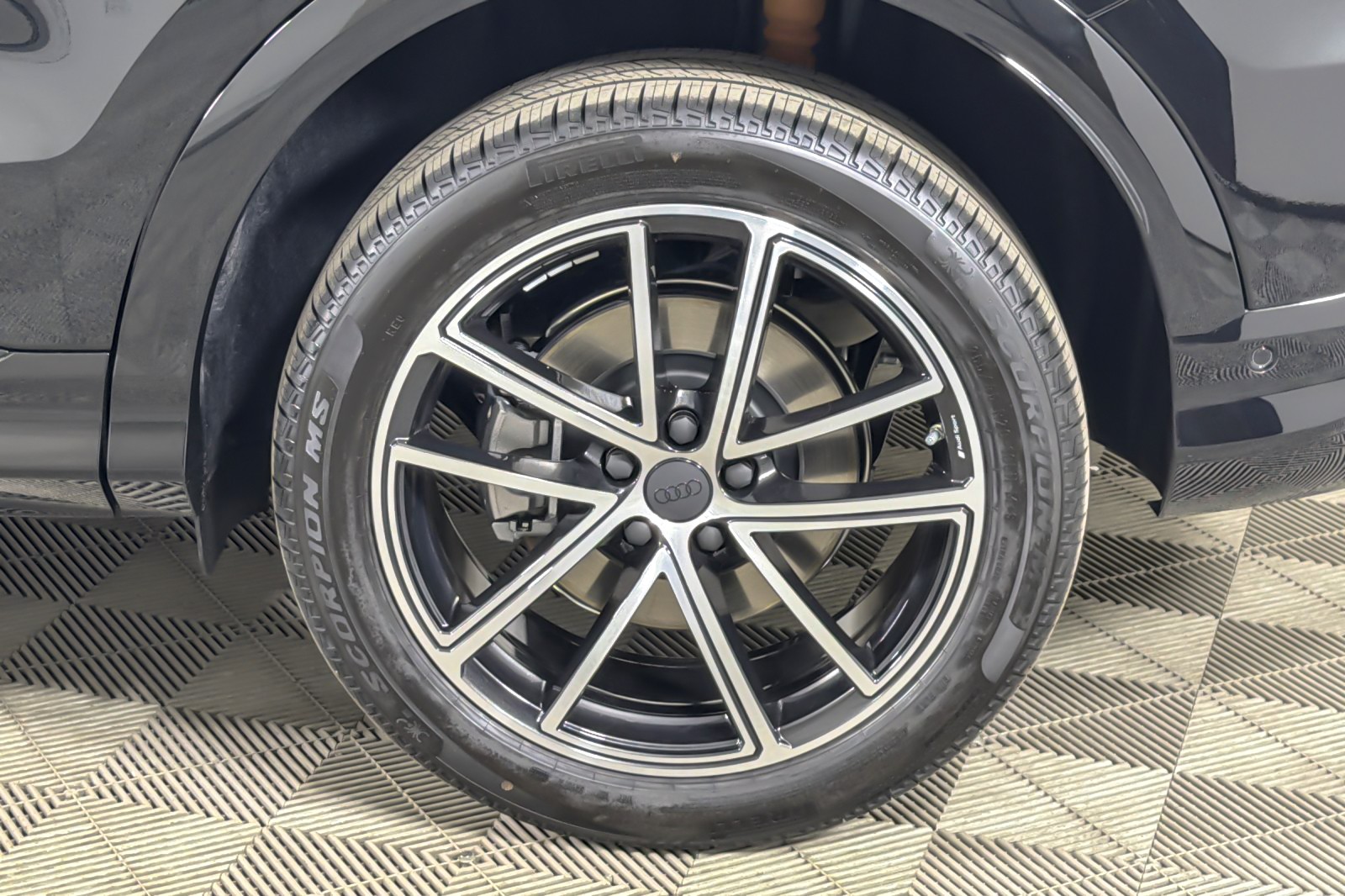 New 2026 Mythos Black Metallic Audi Premium 2.0 TFSI quattro image 26