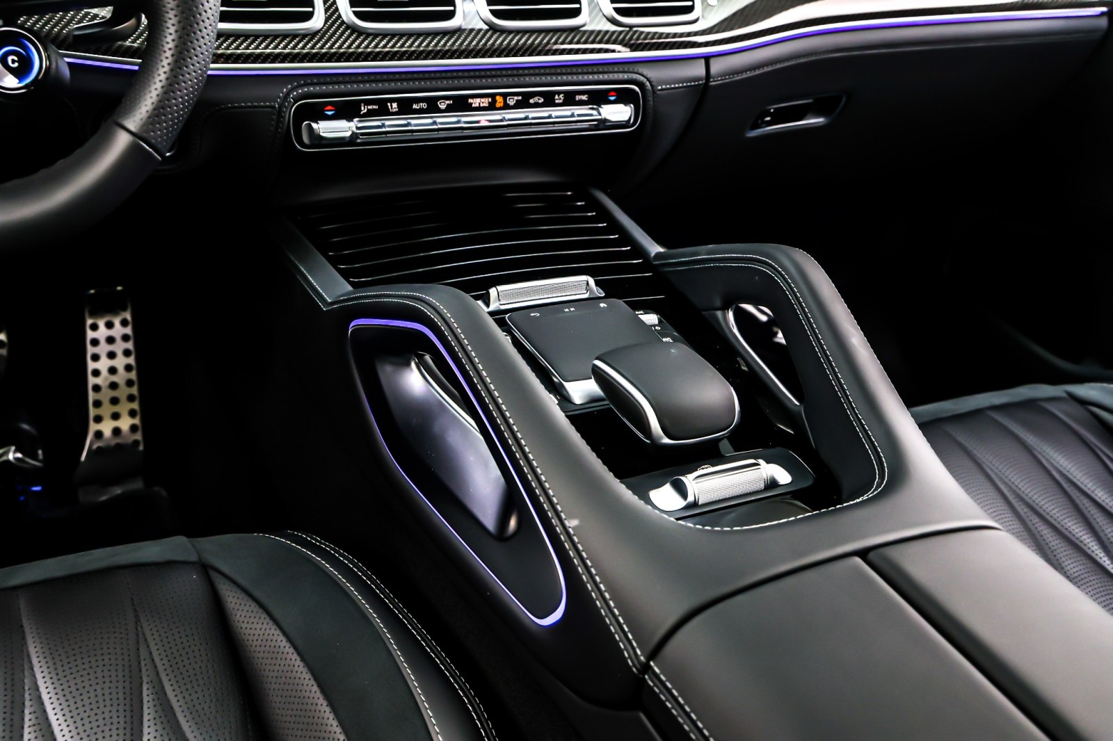 New 2026 Polar White Mercedes-Benz AMG® GLE 53 image 6