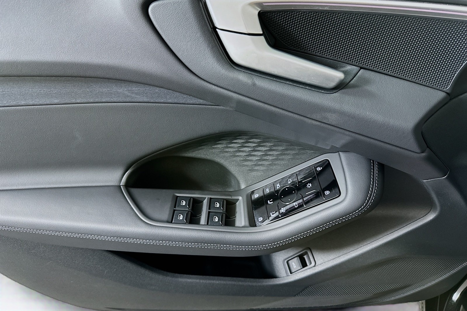 Used 2025 Mythos Black Metallic Audi Premium image 21