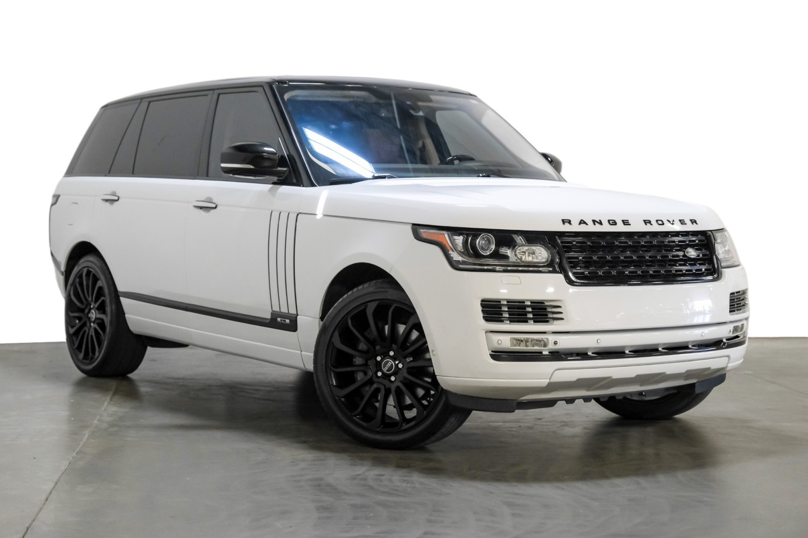 2014 Land Rover Range Rover Supercharged Autobiography LWB RearEntertainment BlackOutPkg 3