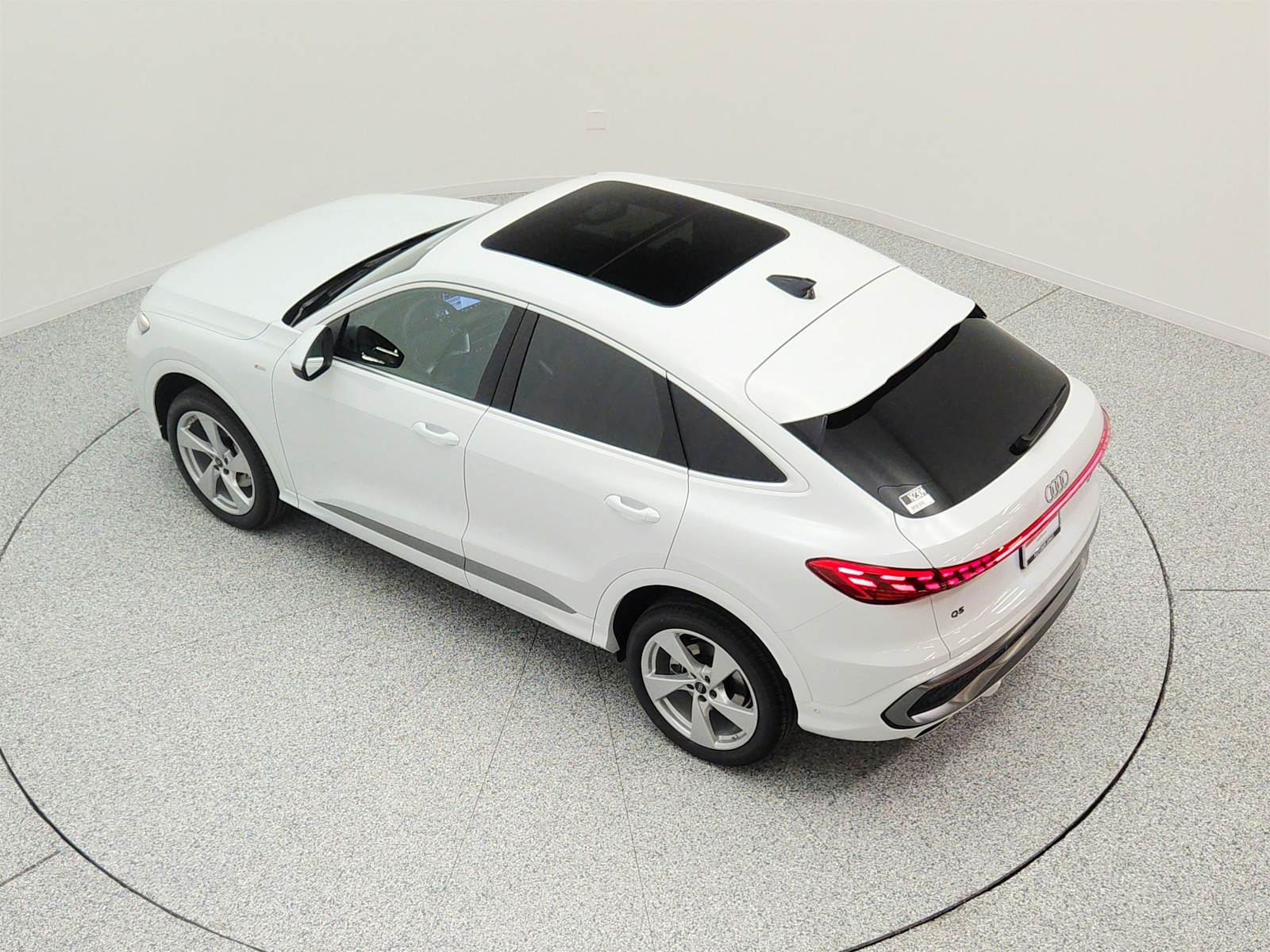 New 2026 Glacier White Metallic Audi Premium Plus 2.0 TFSI quattro image 22