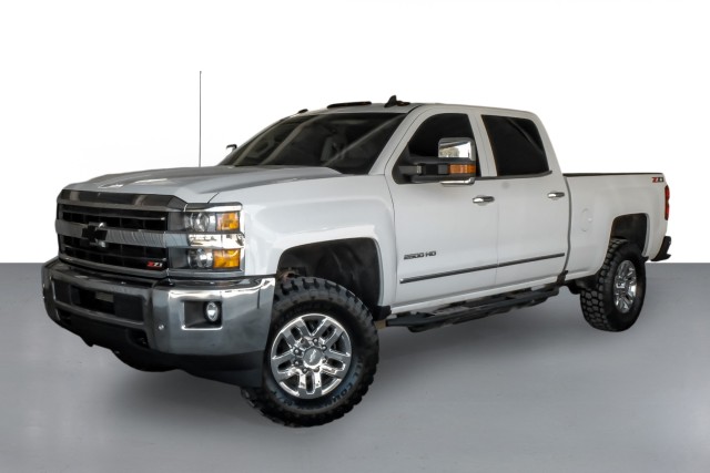 2019 Chevrolet Silverado 2500HD LTZ 4